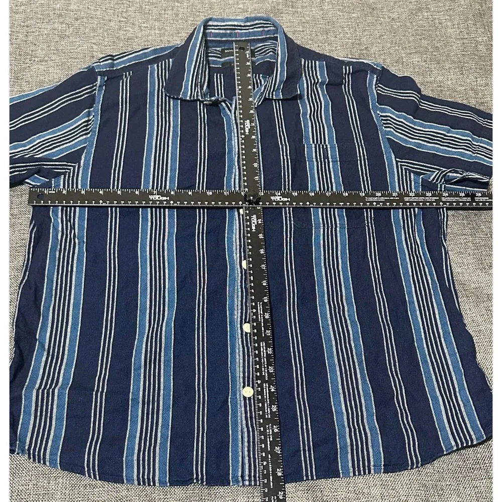 Banana Republic Standard Fit Men's XL Striped Short Sleeve‎ Shirt